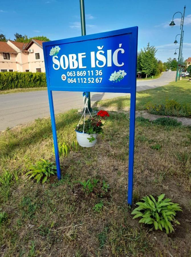 Appartamento Sobe Isic Veliko Gradište Esterno foto